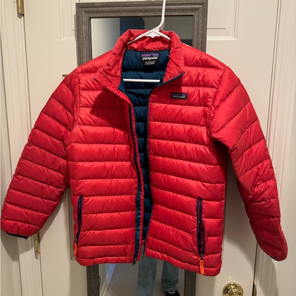 Patagonia youth LG light weight puffer. Burnt orange.